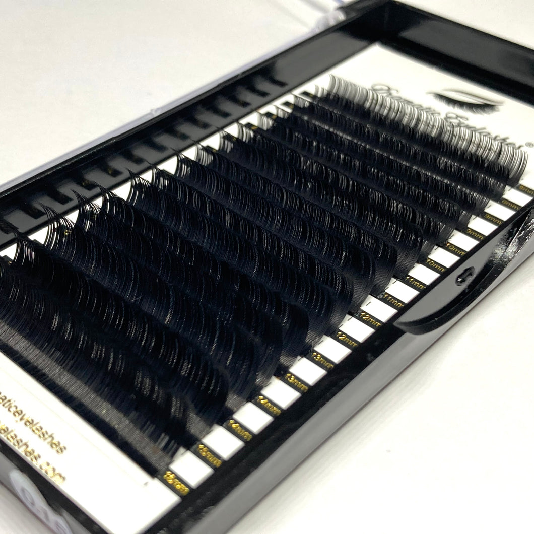 Classic Lashes, Mixed Length (8-15mm) 16 Row